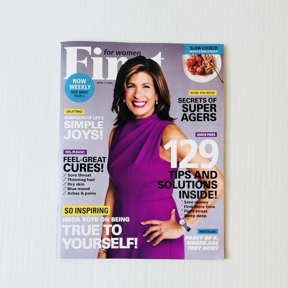 ⭐️5 For 25⭐️ For Women First Magazine - April 1, 2024 - Hoda Kotb - Picture 1 of 5